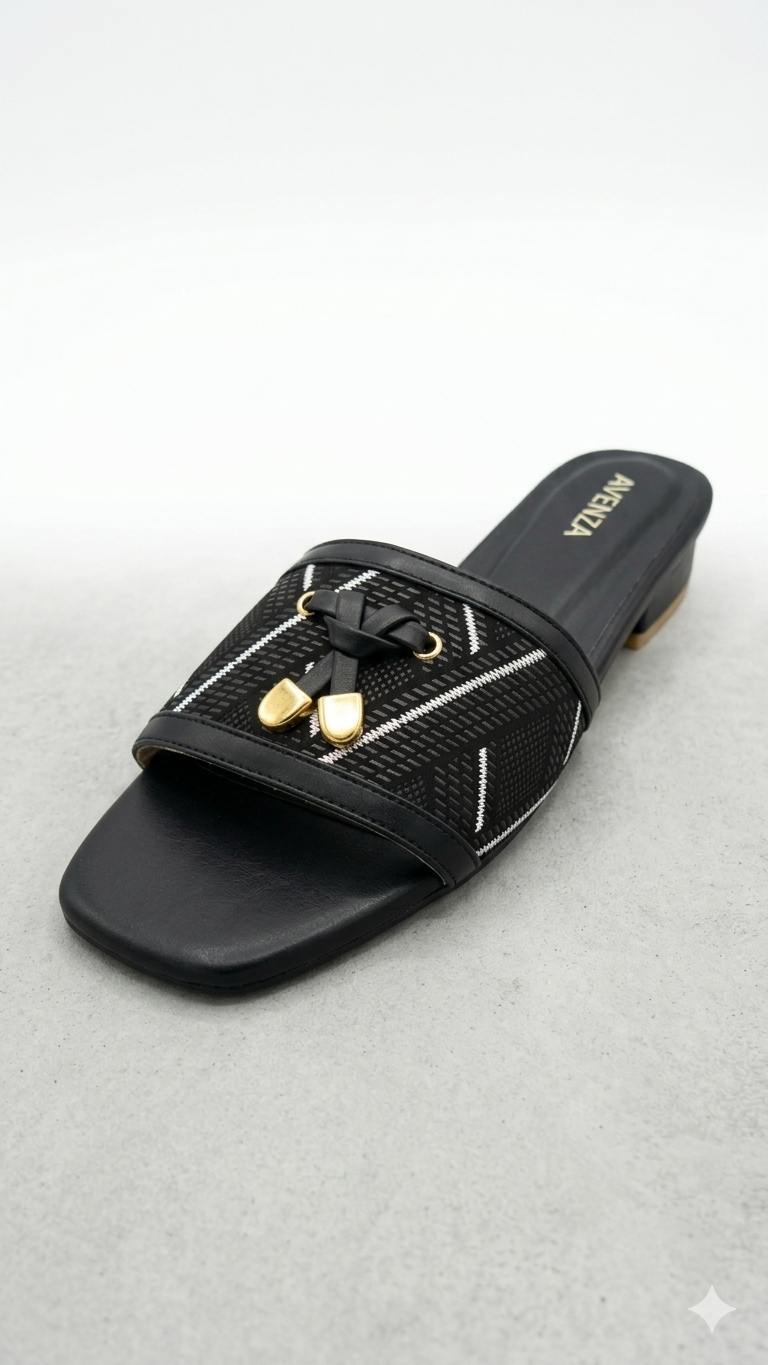 Noir Tassel